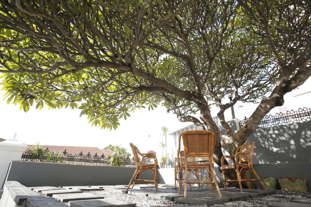 MOY Guesthouse Le Cap Extérieur photo